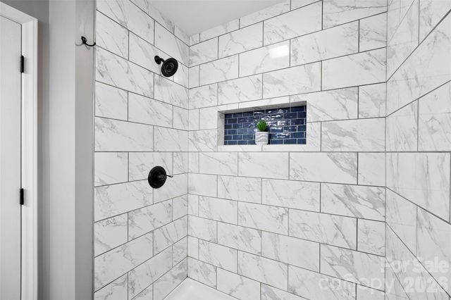 1045 Elizabeth Drive, Dallas, NC 28034