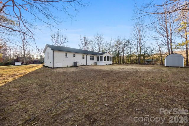 1045 Elizabeth Drive, Dallas, NC 28034