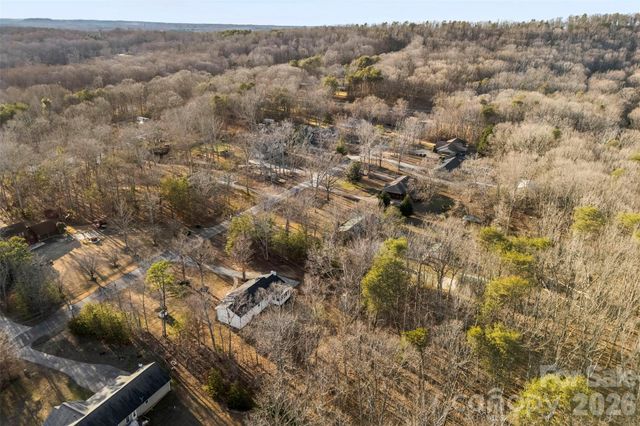 1045 Elizabeth Drive, Dallas, NC 28034