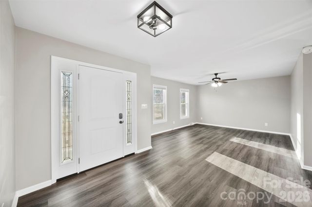 1045 Elizabeth Drive, Dallas, NC 28034