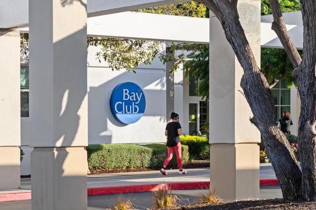 530 Barkentine Lane, Redwood City, CA 94065