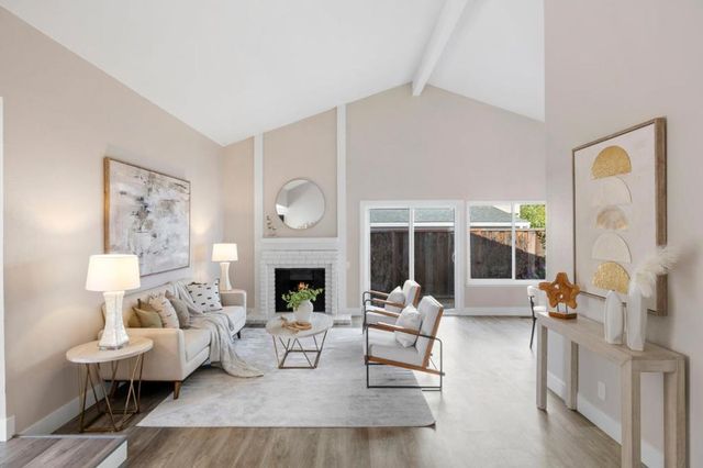 530 Barkentine Lane, Redwood City, CA 94065