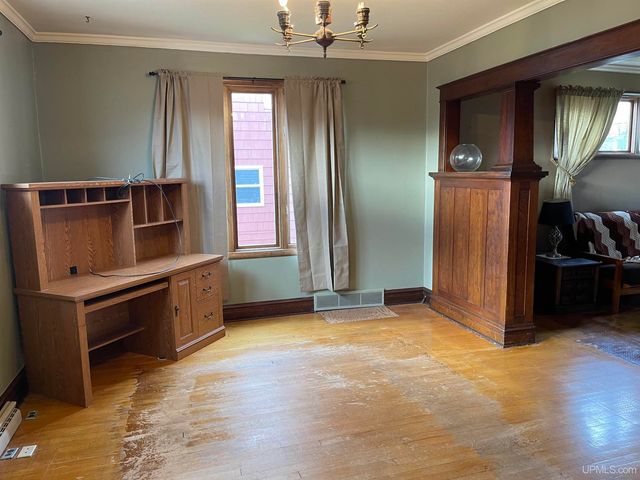 215 E Gogebic Street, Ironwood, MI 49938