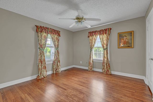 262 N Willomont Ave, Gallatin, TN 37066
