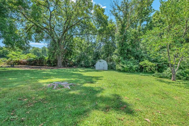 262 N Willomont Ave, Gallatin, TN 37066