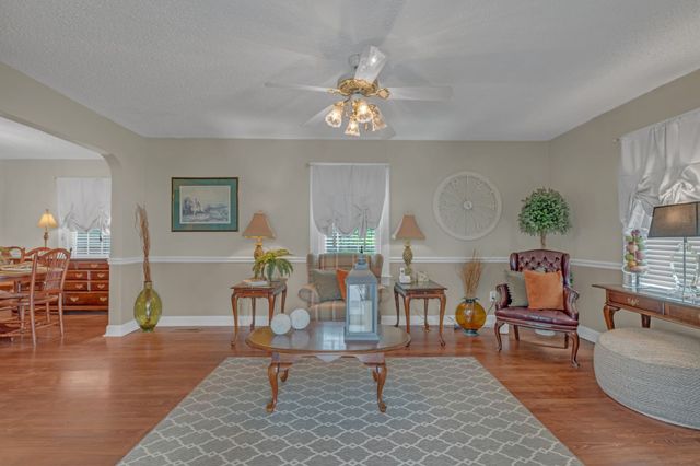 262 N Willomont Ave, Gallatin, TN 37066
