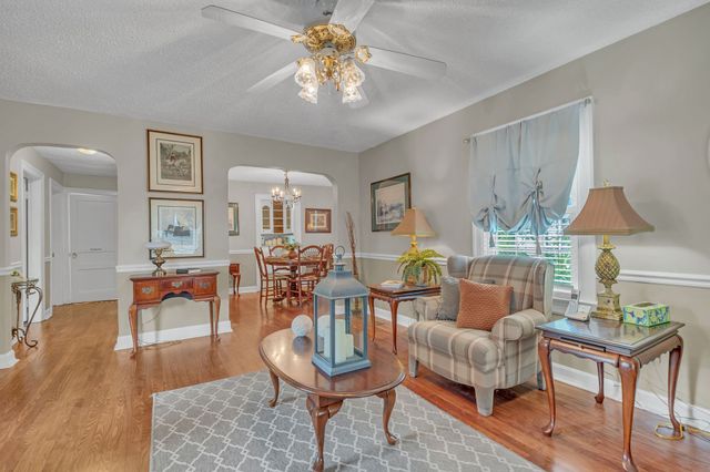262 N Willomont Ave, Gallatin, TN 37066