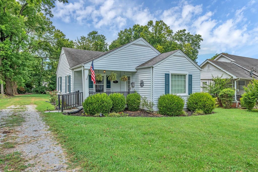 262 N Willomont Ave, Gallatin, TN 37066