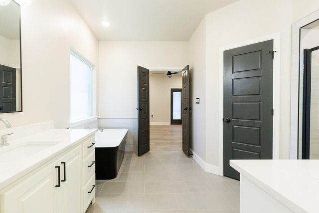 5825 Grinnell Street, Lubbock, TX 79416