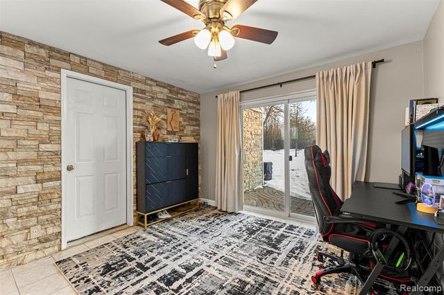 50001 Geddes Road, Canton, MI 48188