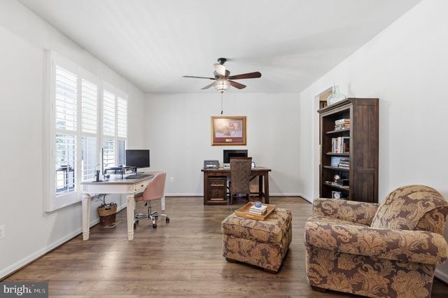 240 LONG MEADOW DR, Fredericksburg, VA 22406