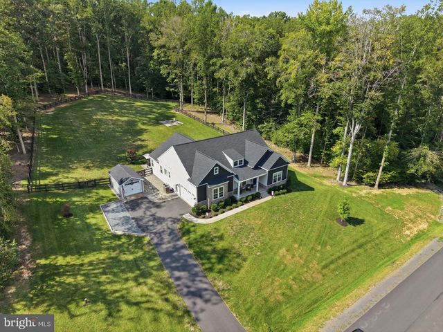 240 LONG MEADOW DR, Fredericksburg, VA 22406