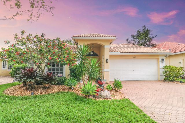 5671 S FOUNTAINS Drive S, Lake Worth, FL 33467