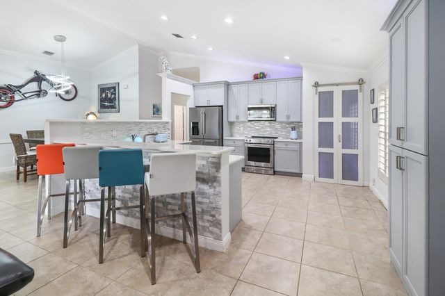 5671 S FOUNTAINS Drive S, Lake Worth, FL 33467