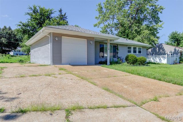 2116 Jannette Drive, St Louis, MO 63136