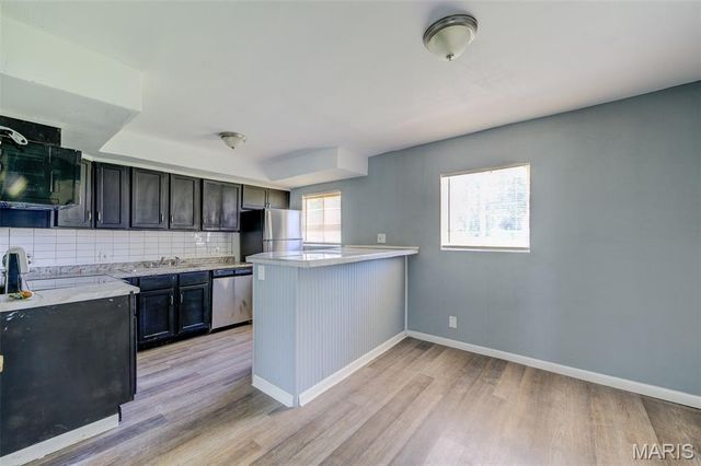 2116 Jannette Drive, St Louis, MO 63136