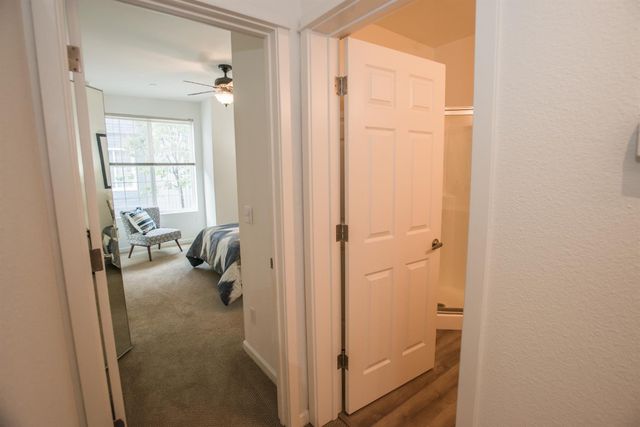 427 Harriet Ln, West Sacramento, CA 95605