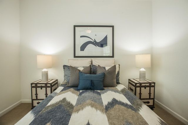 427 Harriet Ln, West Sacramento, CA 95605