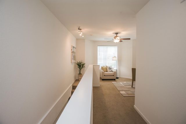 427 Harriet Ln, West Sacramento, CA 95605