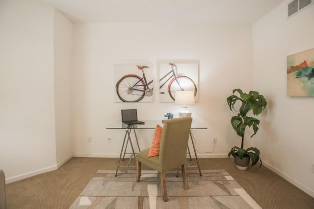 427 Harriet Ln, West Sacramento, CA 95605