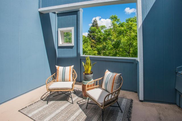 427 Harriet Ln, West Sacramento, CA 95605