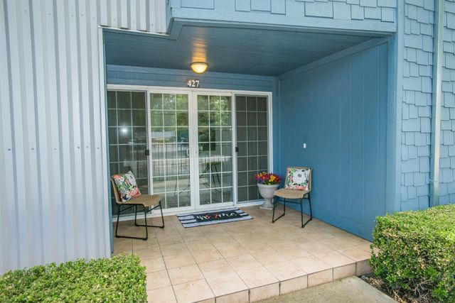 427 Harriet Ln, West Sacramento, CA 95605