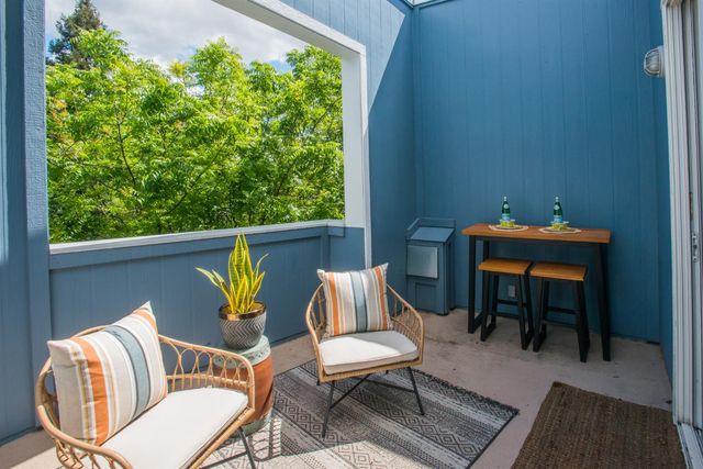 427 Harriet Ln, West Sacramento, CA 95605