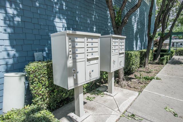 427 Harriet Ln, West Sacramento, CA 95605