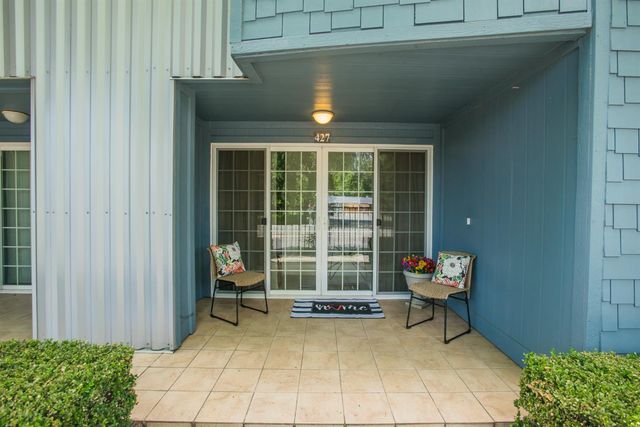 427 Harriet Ln, West Sacramento, CA 95605