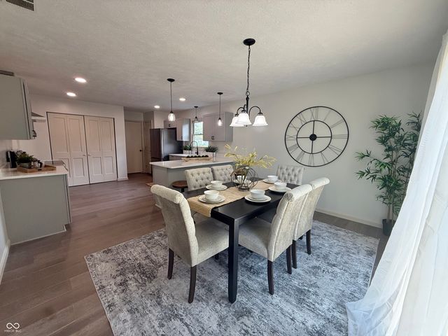 118 W Edgewood Avenue, Indianapolis, IN 46217