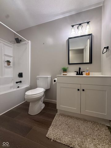 118 W Edgewood Avenue, Indianapolis, IN 46217