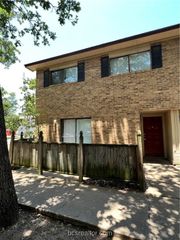 2402 Blanco Drive B, College Station, TX 77845