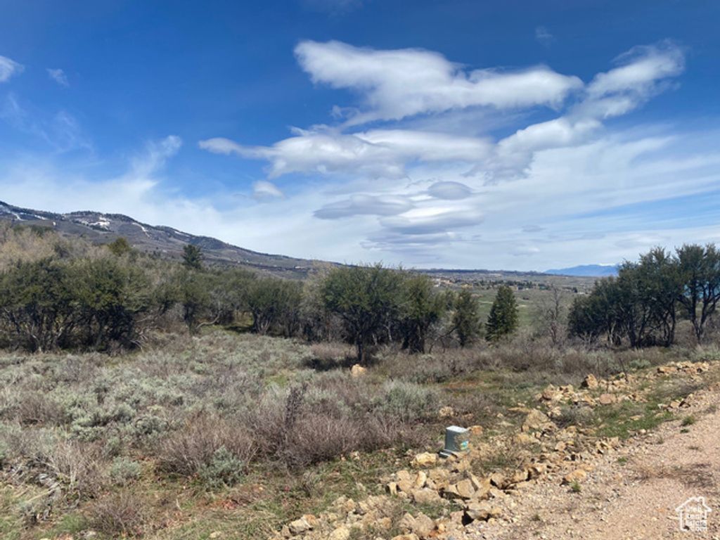 Image 8 of property listing at 975 W CISCO RUN E30, Garden City, UT 84028