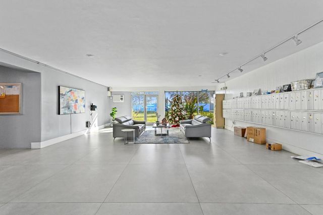 5700 NW 2nd Avenue 503, Boca Raton, FL 33487