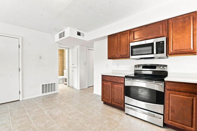 3323 Grogan Street NW, Albuquerque, NM 87120