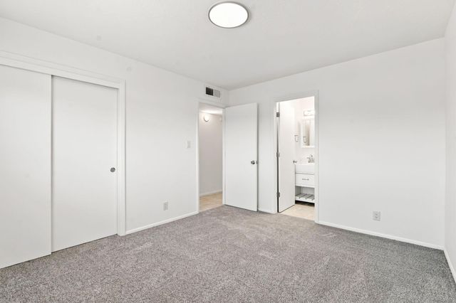 3323 Grogan Street NW, Albuquerque, NM 87120