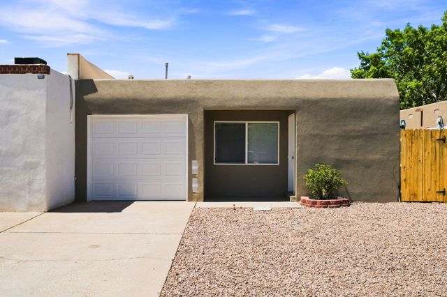 3323 Grogan Street NW, Albuquerque, NM 87120