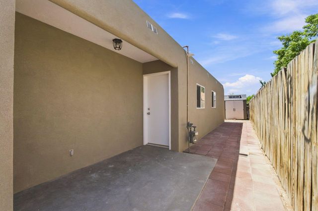 3323 Grogan Street NW, Albuquerque, NM 87120