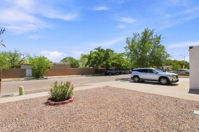3323 Grogan Street NW, Albuquerque, NM 87120