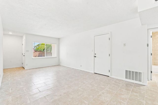 3323 Grogan Street NW, Albuquerque, NM 87120