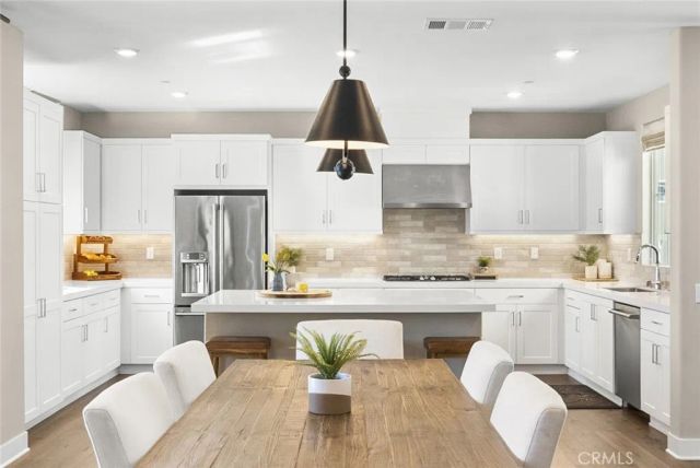 27366 Snow Creek Place, Valencia, CA 91381