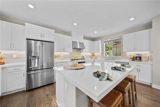 27366 Snow Creek Place, Valencia, CA 91381