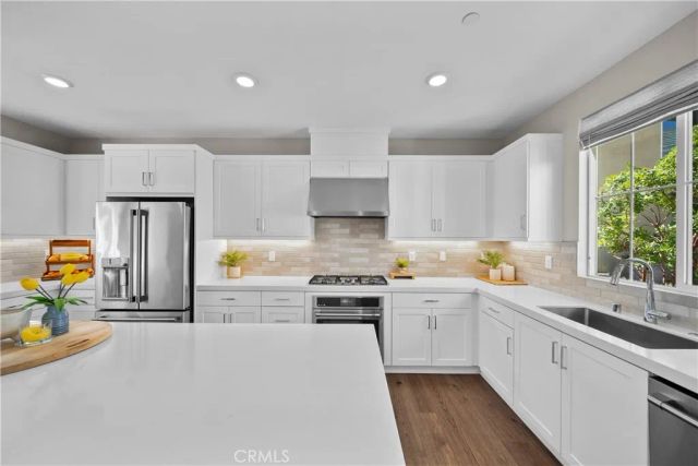 27366 Snow Creek Place, Valencia, CA 91381