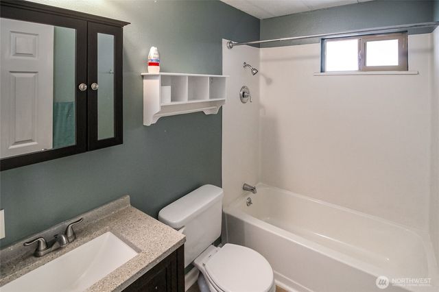 7112 141st Avenue E, Sumner, WA 98390