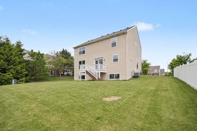 1911 Willoughby Lane, Joliet, IL 60431