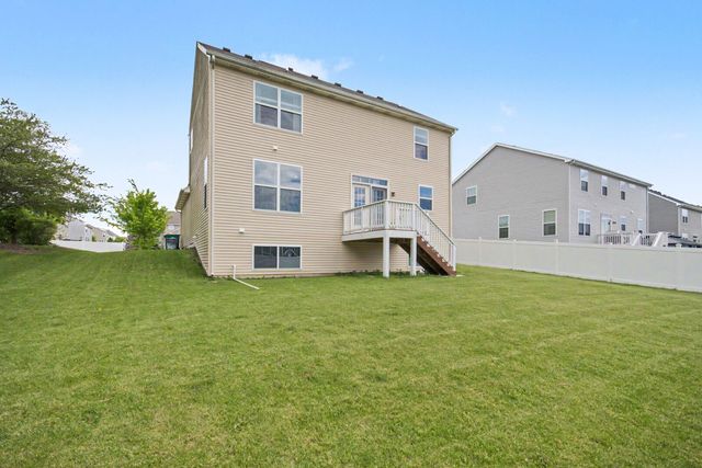 1911 Willoughby Lane, Joliet, IL 60431
