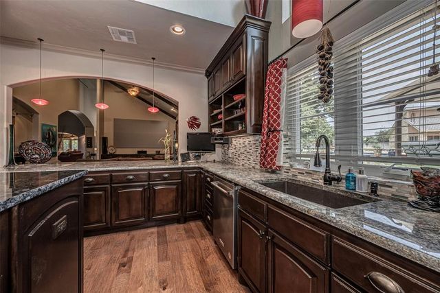 1701 Woodhill Road, Edmond, OK 73025