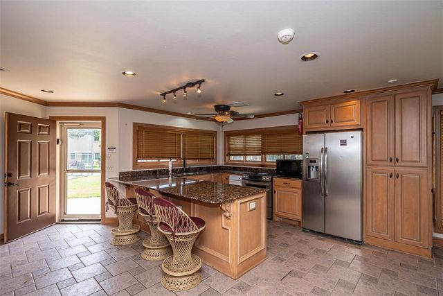 1701 Woodhill Road, Edmond, OK 73025