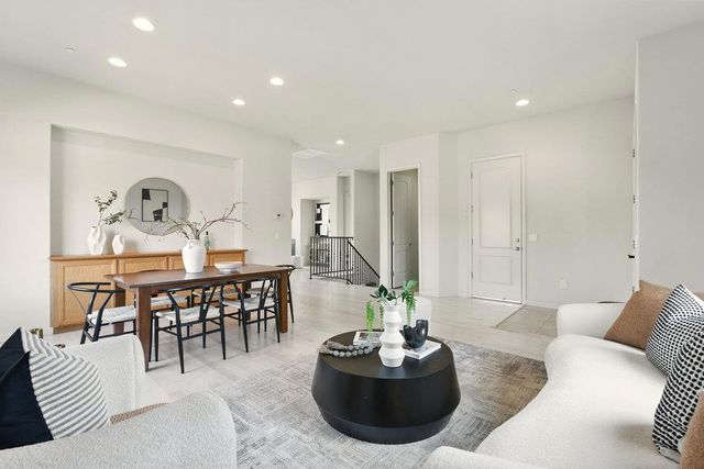 23022 Palazzo Del Kayla, Hayward, CA 94541