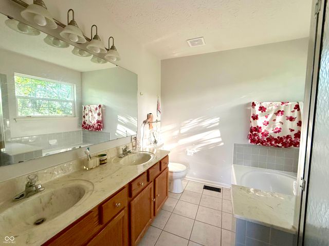 6021 Polonius Drive, Indianapolis, IN 46254